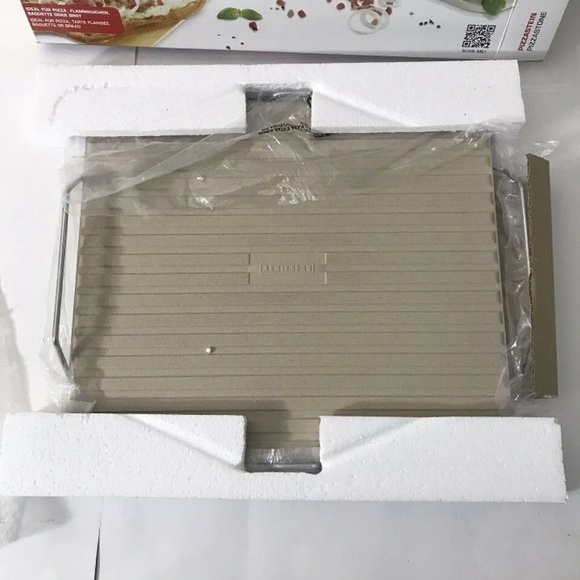 Leifheit Square Ceramic Pizza Stone w Spatula NEW - Picture 7 of 12